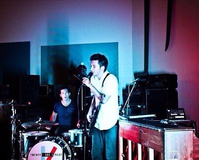 Twenty one pilots 2011